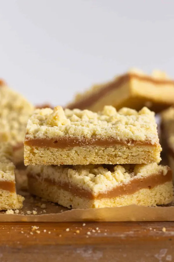 Salted Caramel Butter Cake Bars Recipe
