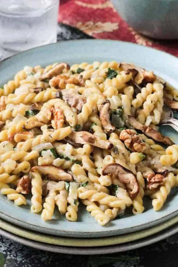 Vegan Creamy Tahini Mushroom Pasta