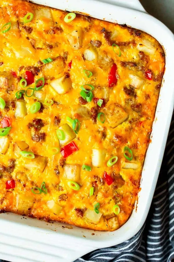 Breakfast Casserole with Sausage and Potatoes