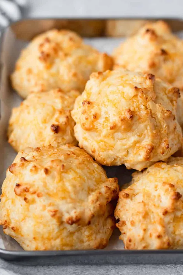 Cheddar Garlic Biscuits