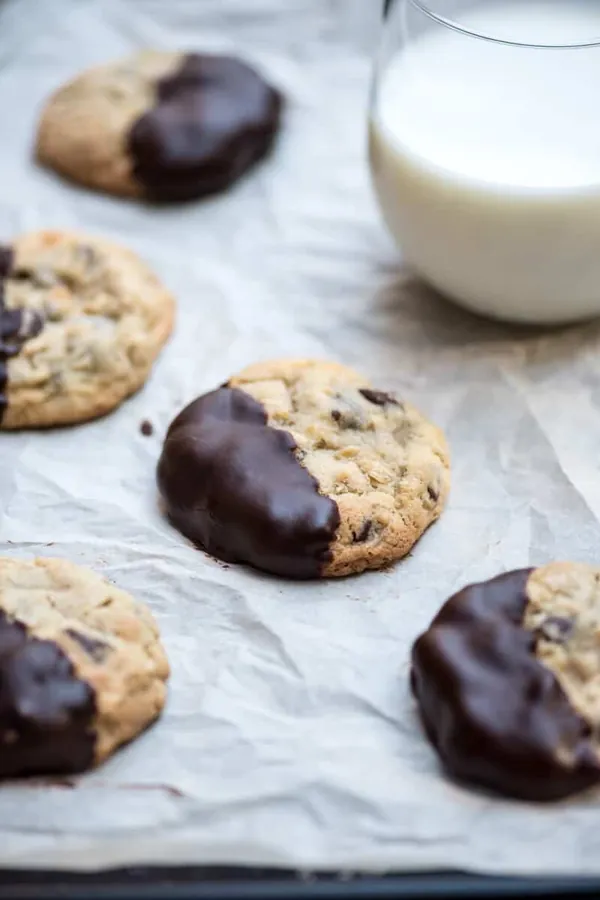 Chewy Chocolate-Dipped Oatmeal Cookies