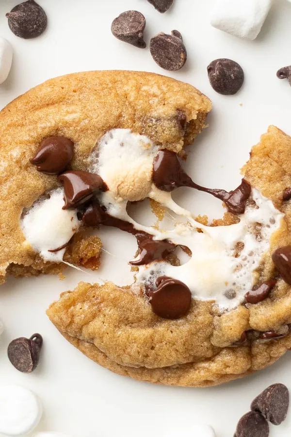 Chocolate Chip and Marshmallow Cookies - Easy Recipe