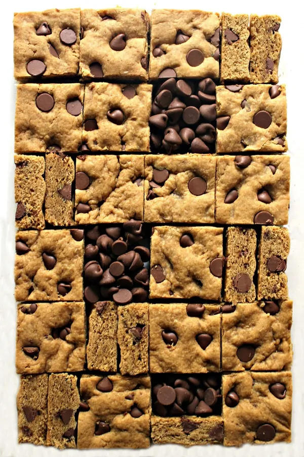 Chocolate Chip Peanut Butter Bars