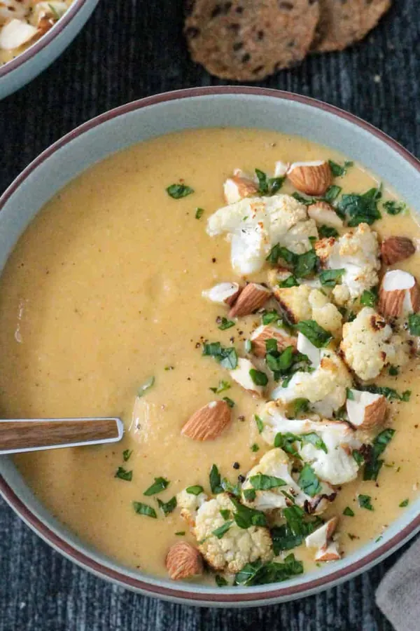 Creamy Vegan Cauliflower Soup