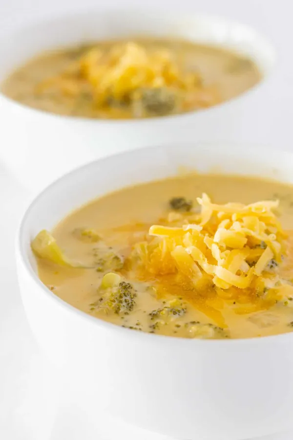 Crock Pot Broccoli Cheese Soup
