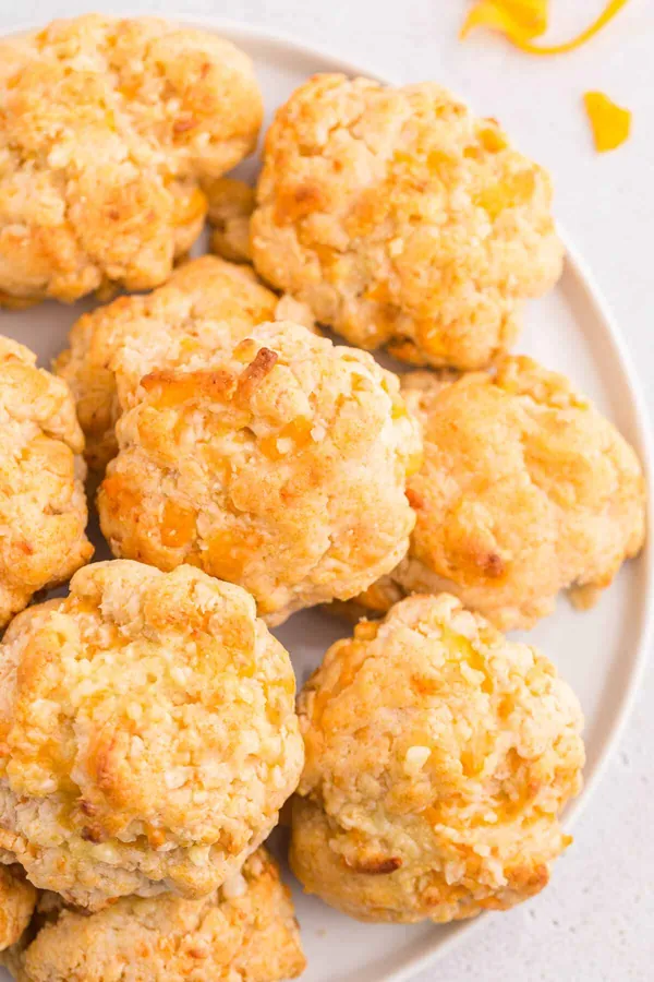 Easy Cheesy Garlic Biscuits