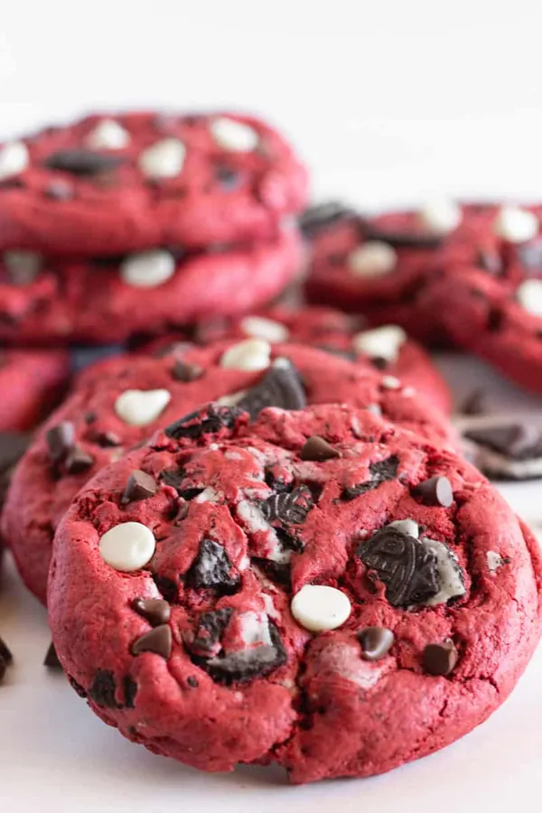 Easy Red Velvet Oreo Cookies