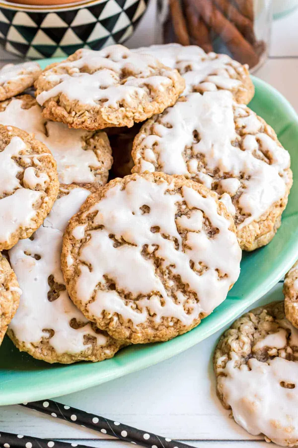 Iced Oatmeal Cookies