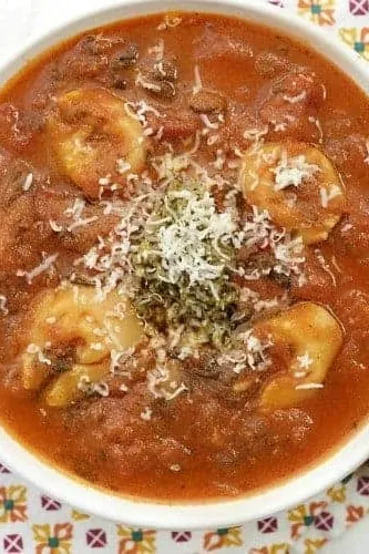 Instant Pot Pesto Tomato Tortellini Soup