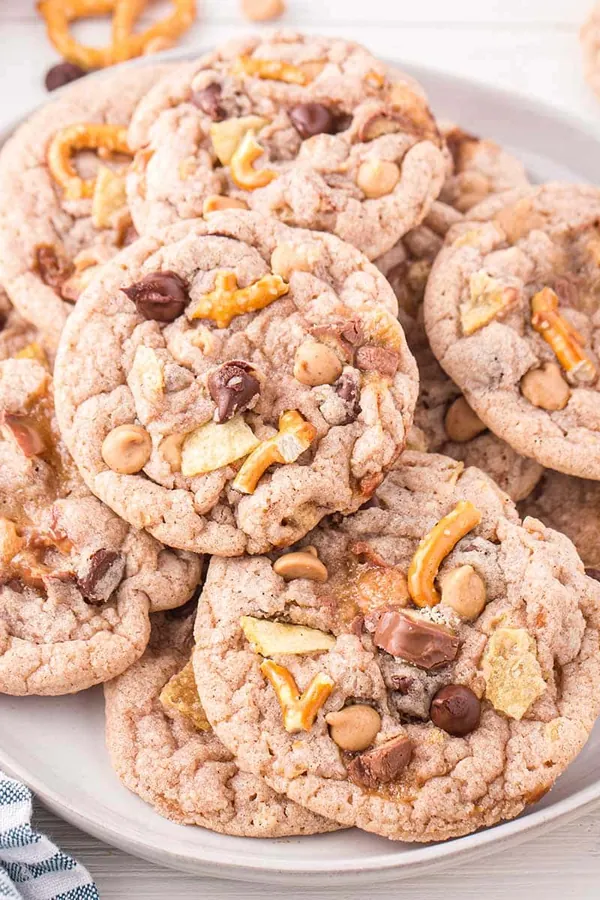 Kitchen Sink Cookie