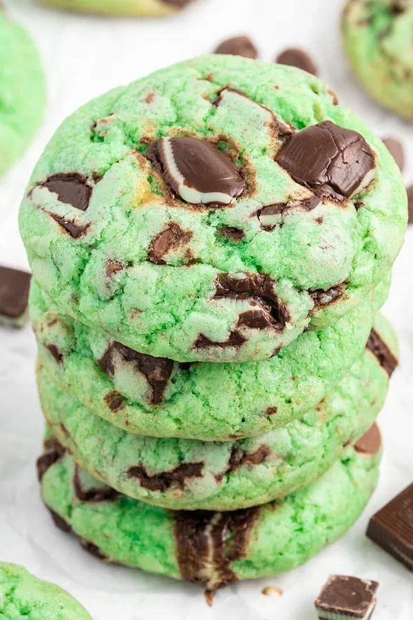 Mint Chocolate Chip Cookies