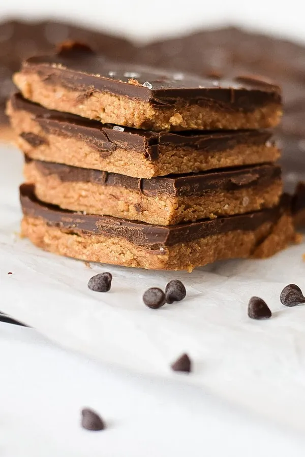 No Bake Chocolate Almond Butter Bars