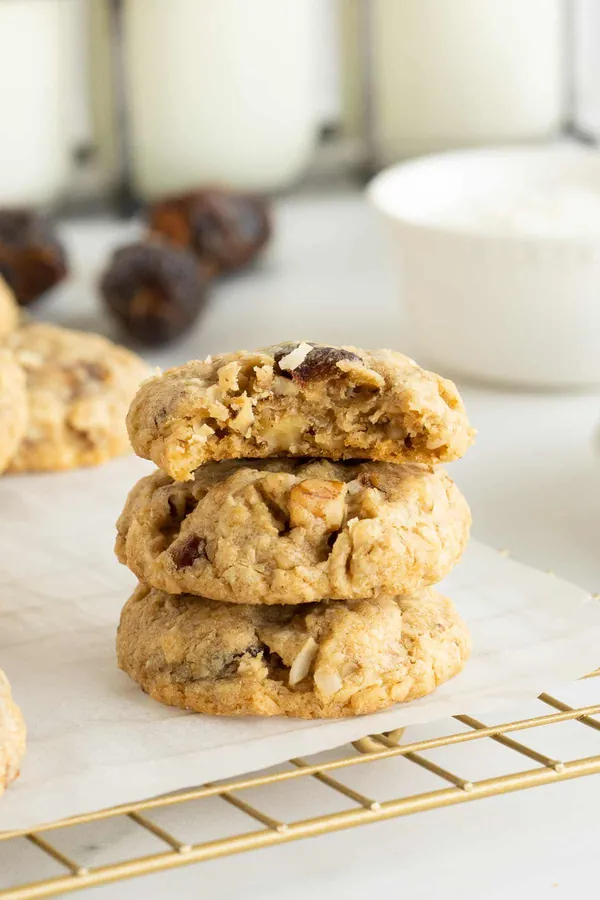 Oatmeal Date Cookies
