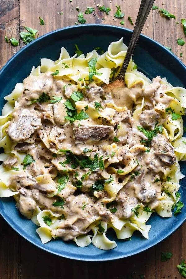 Slow Cooker Beef Stroganoff