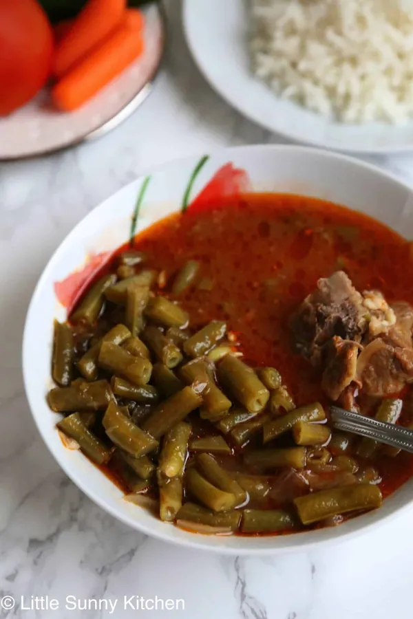 Slow Cooker Middle Eastern green bean stew with meat