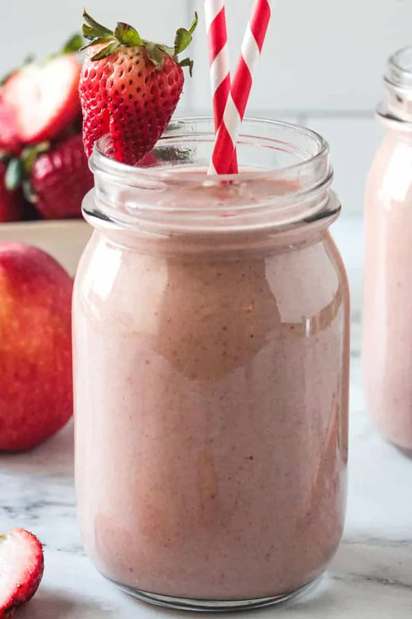 Strawberry Apple Smoothie with Dates and Cashews
