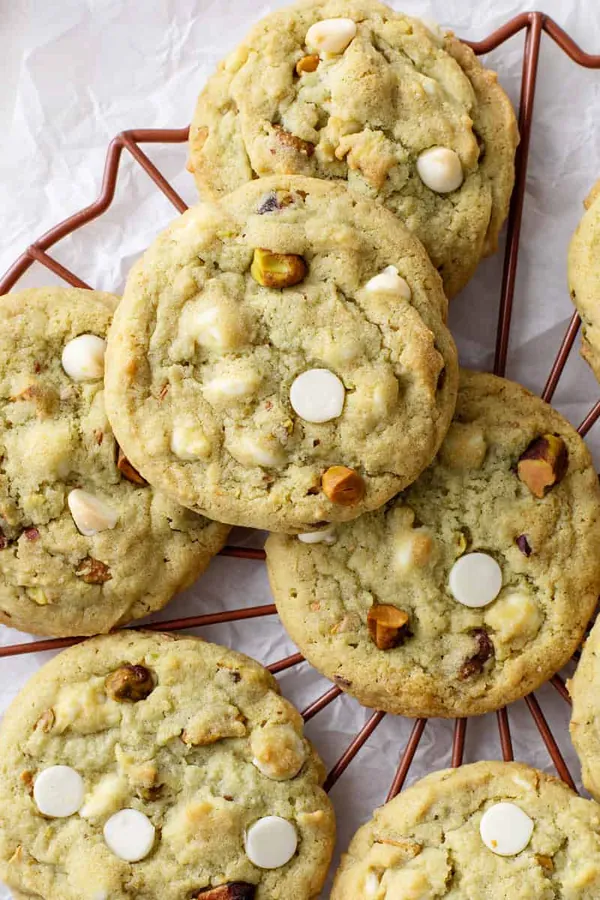 White Chocolate Pistachio Pudding Cookies