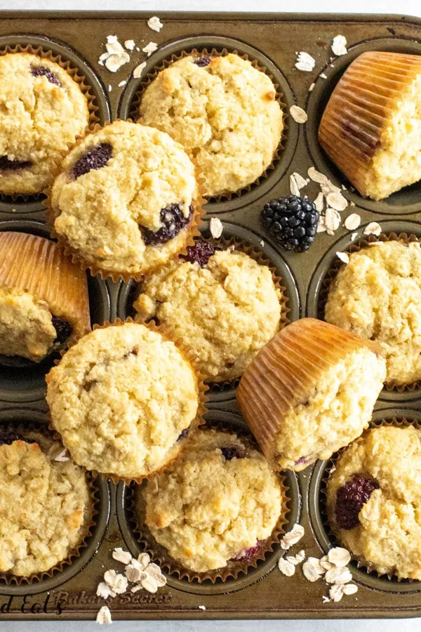 Almond Flour Oatmeal Muffins