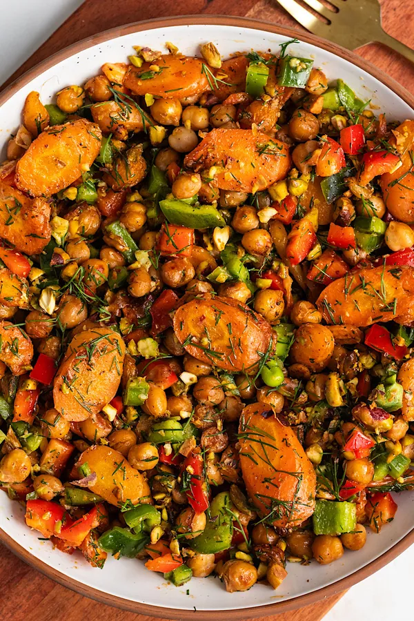 Baked Carrot and Chickpea Salad