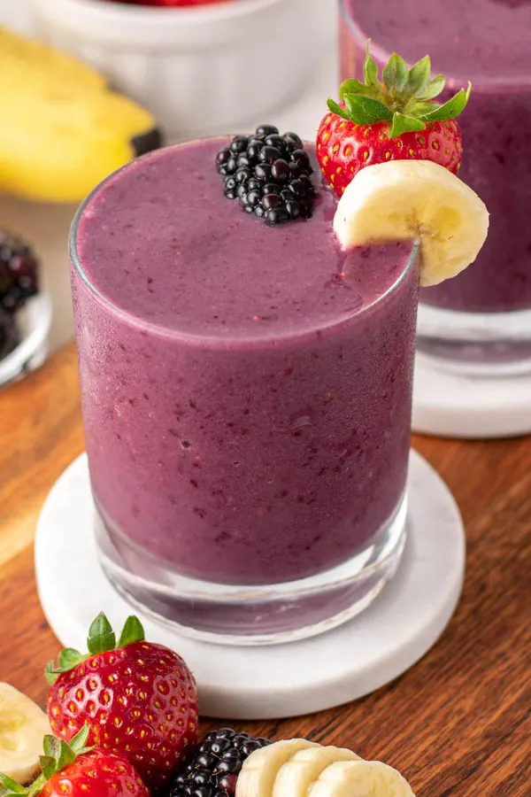 Blackberry Strawberry Banana Smoothie