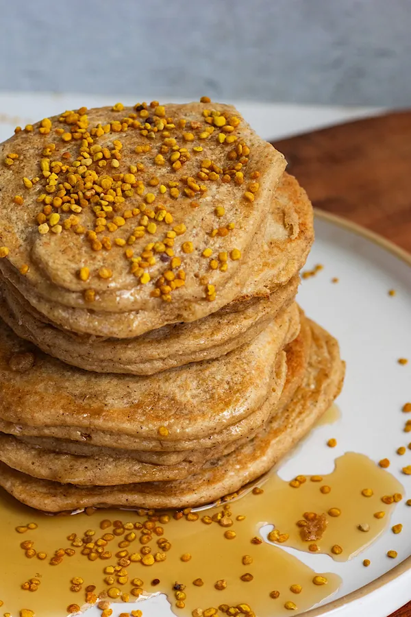 Blender Oatmeal Protein Pancakes with Cottage Cheese