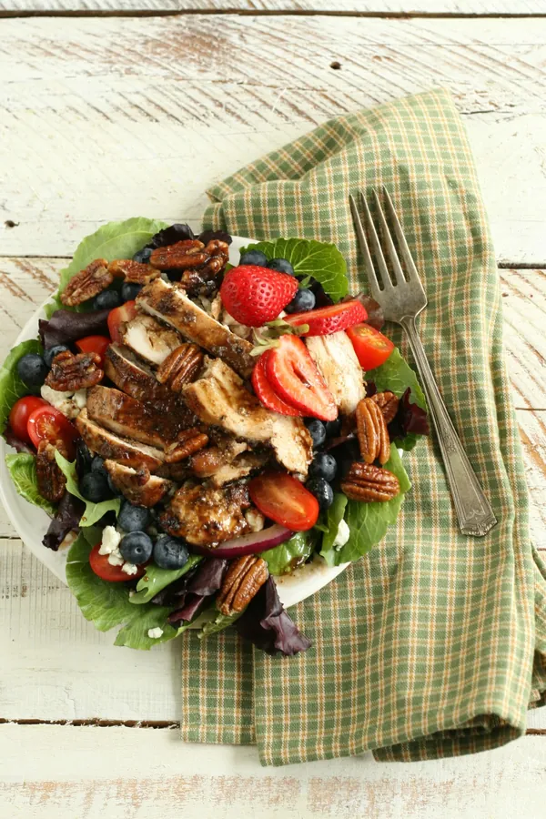 Blueberry Strawberry Garden Salad with Candied Pecans