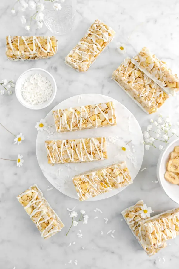Chewy Macadamia Nut, Pineapple, Banana, and Coconut Granola Bars
