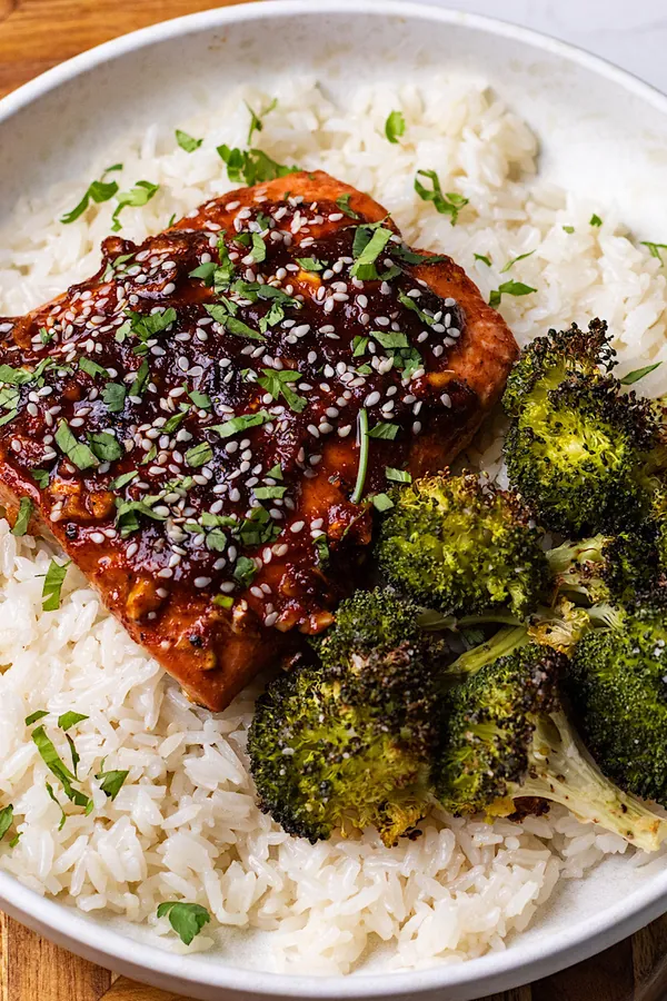 Chili Maple Salmon and Broccoli Bowls