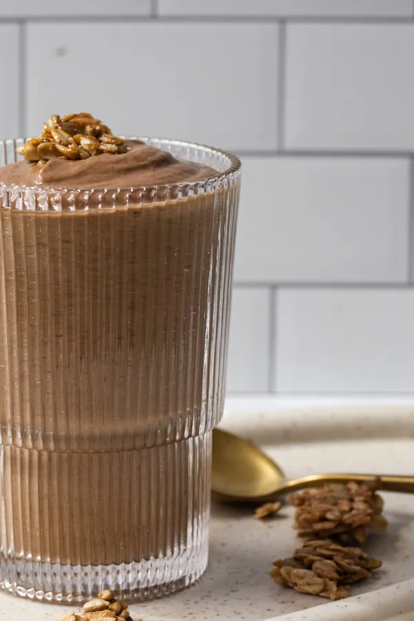 Chocolate Apple Pie Protein Smoothie With Dates and Cauliflower