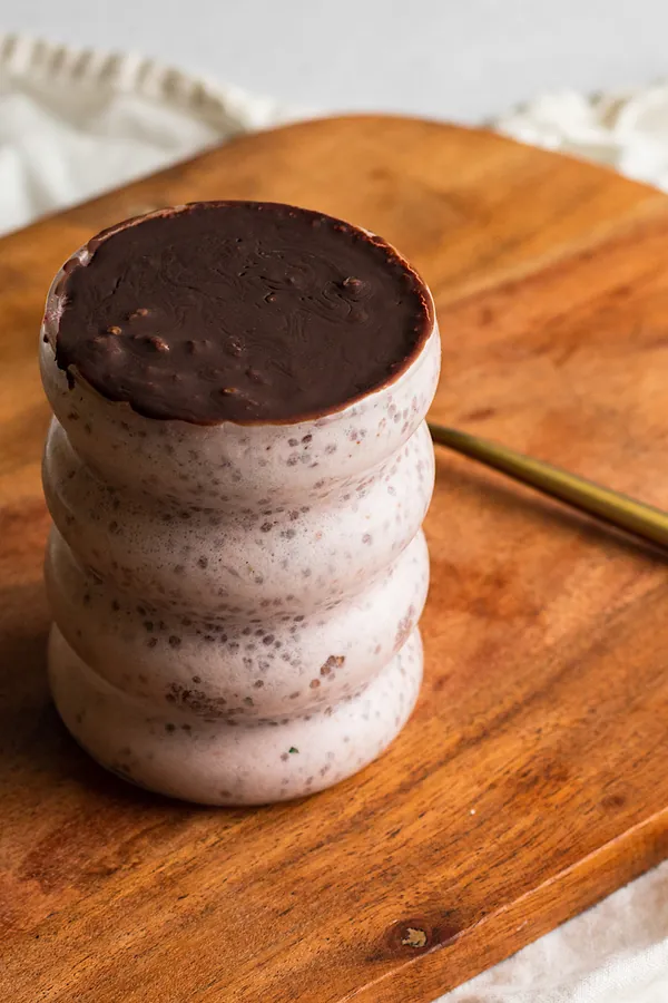 Chocolate Covered Strawberry Chia Pudding (magic shell)