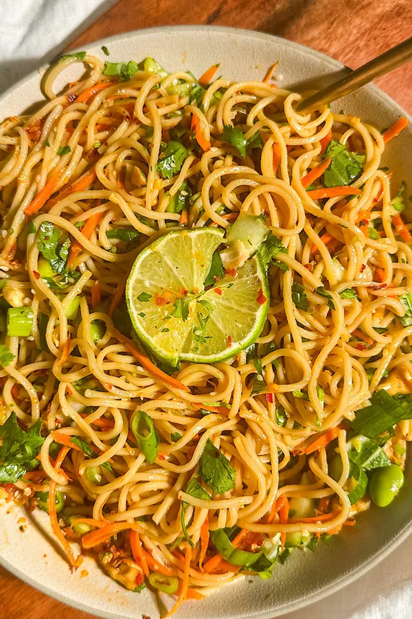 Cold Ramen Salad with Soy Ginger Dressing (vegan)