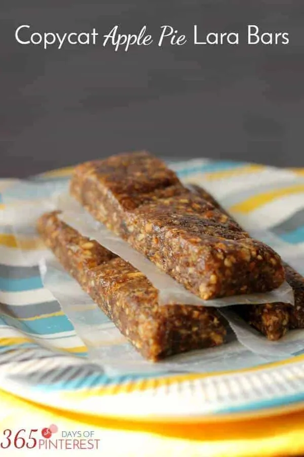 Copycat Apple Pie Lara Bars