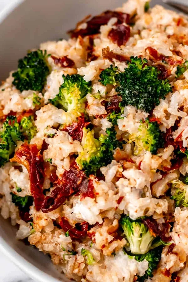 Cream Cheese Rice with Broccoli and Sun-dried Tomatoes