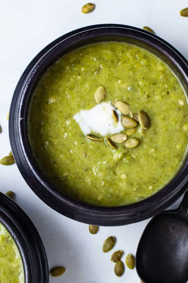 Creamy Avocado Leek Soup