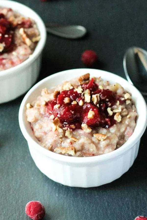 Creamy Cranberry Oatmeal