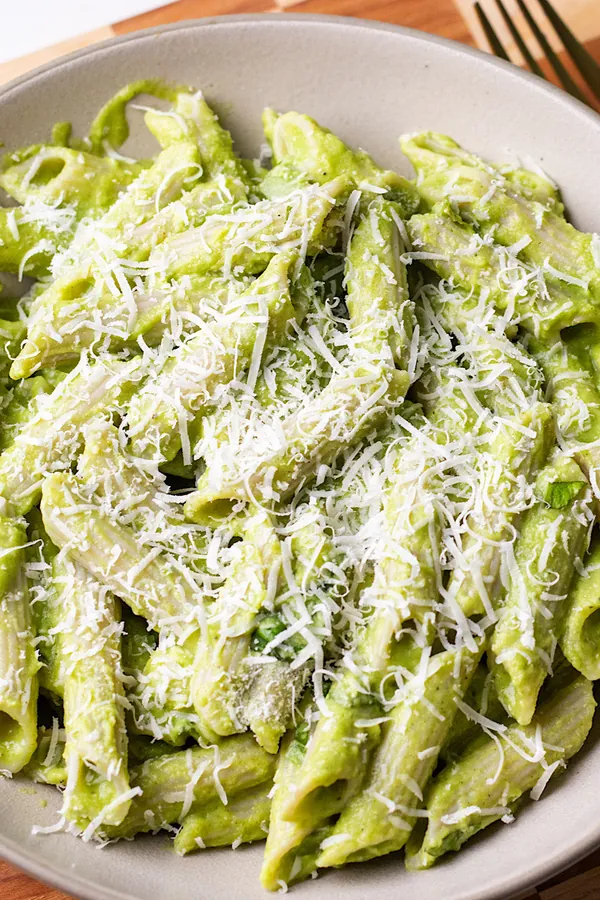 Creamy Garlic Parmesan Zucchini Pasta