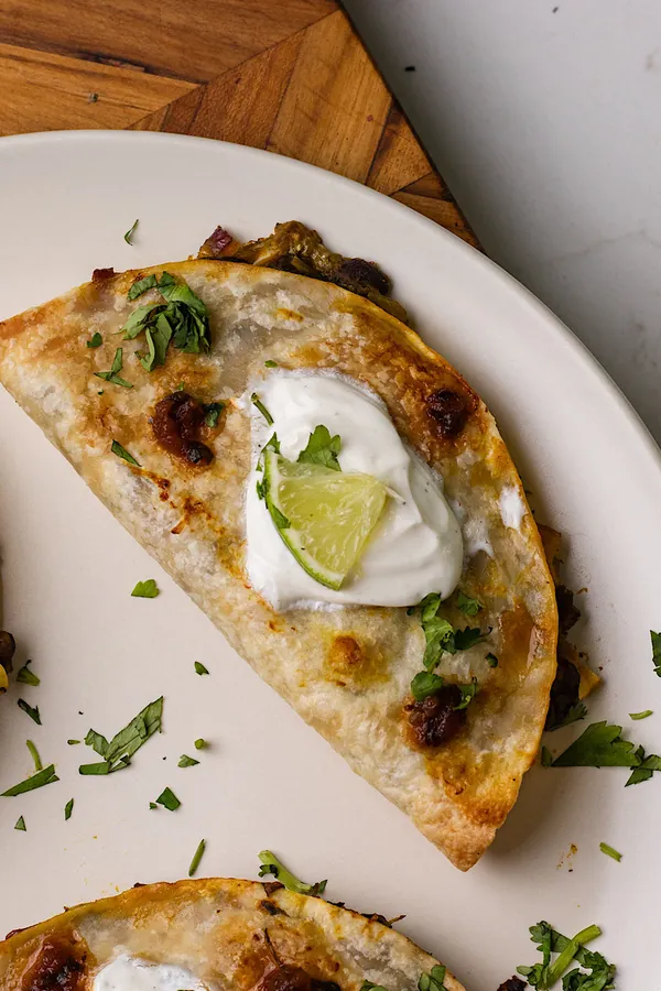 Crispy baked pumpkin black bean tacos