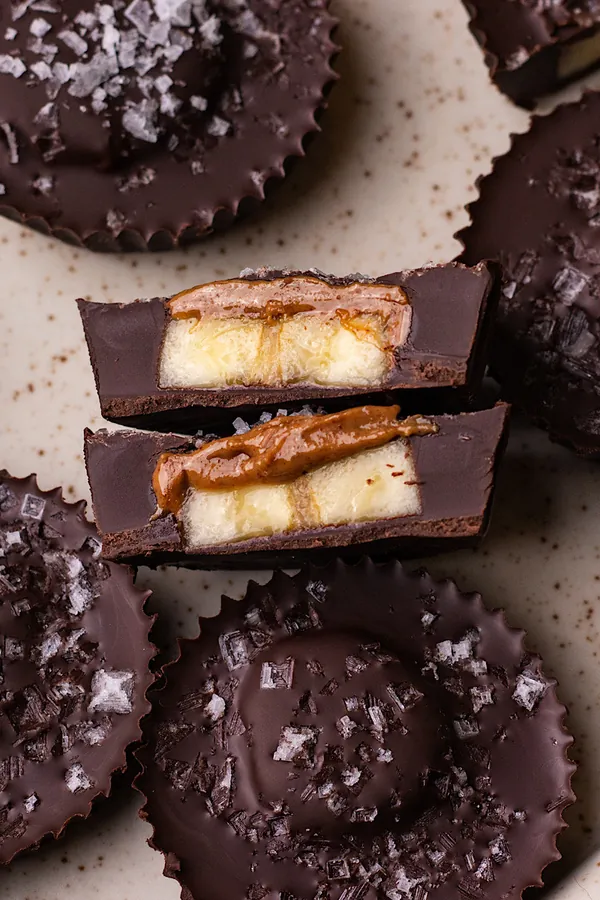 dark chocolate banana reese's (vegan)