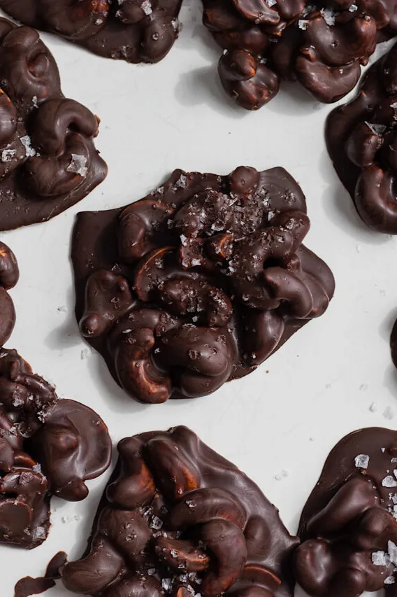 Dark Chocolate Vanilla Cashew Clusters