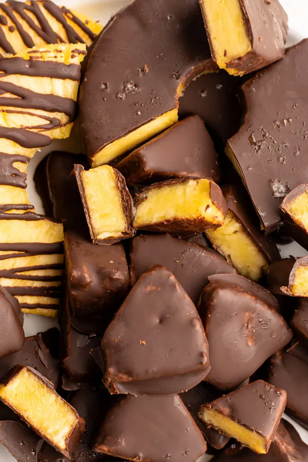 Easy Chocolate Covered Pineapple
