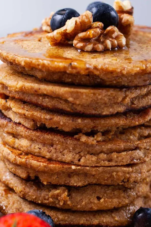 Fluffy Oat Flour Pancakes (Healthy, Easy & Gluten-free)
