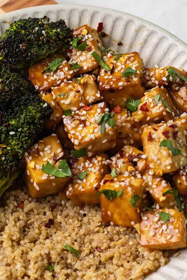Ginger Honey Tofu Bowls with Broccoli