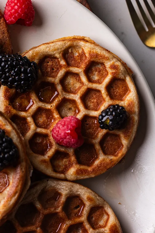 High Protein Cottage Cheese Oat Waffles