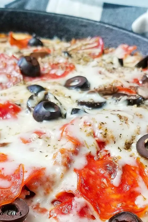 Keto Meatzza Pizza