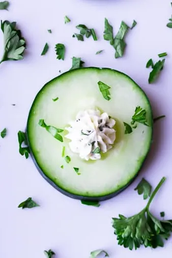 Low Carb Cucumber Bites with Herb Cream Cheese