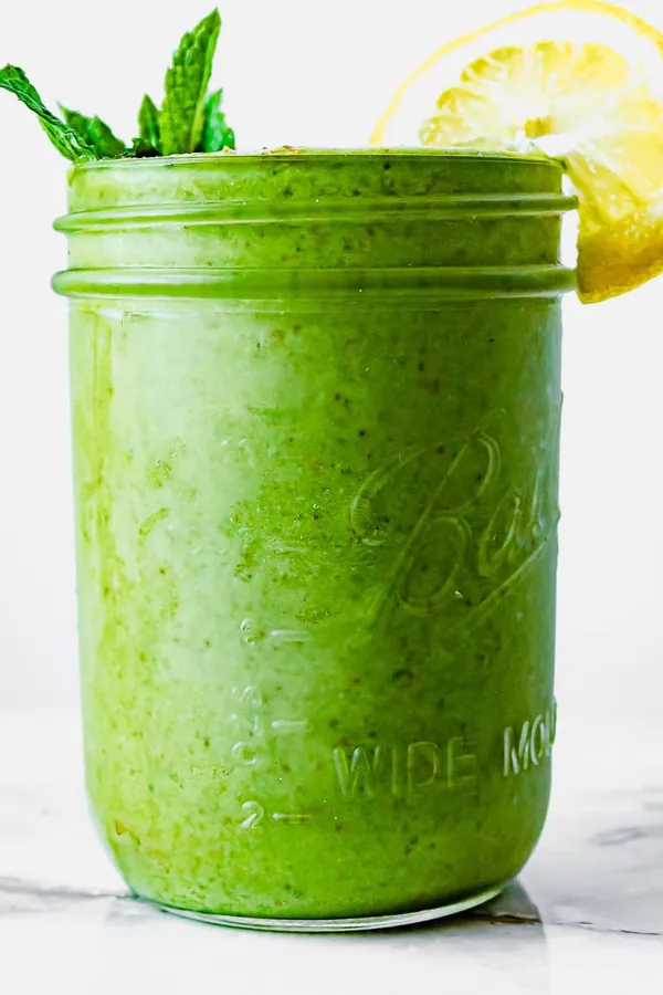 Mango Kale Smoothie Recipe with Collagen