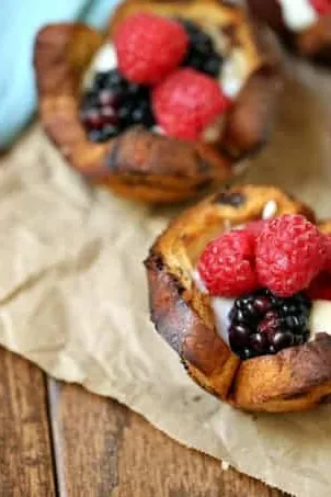 Mixed Berry Breakfast Cups