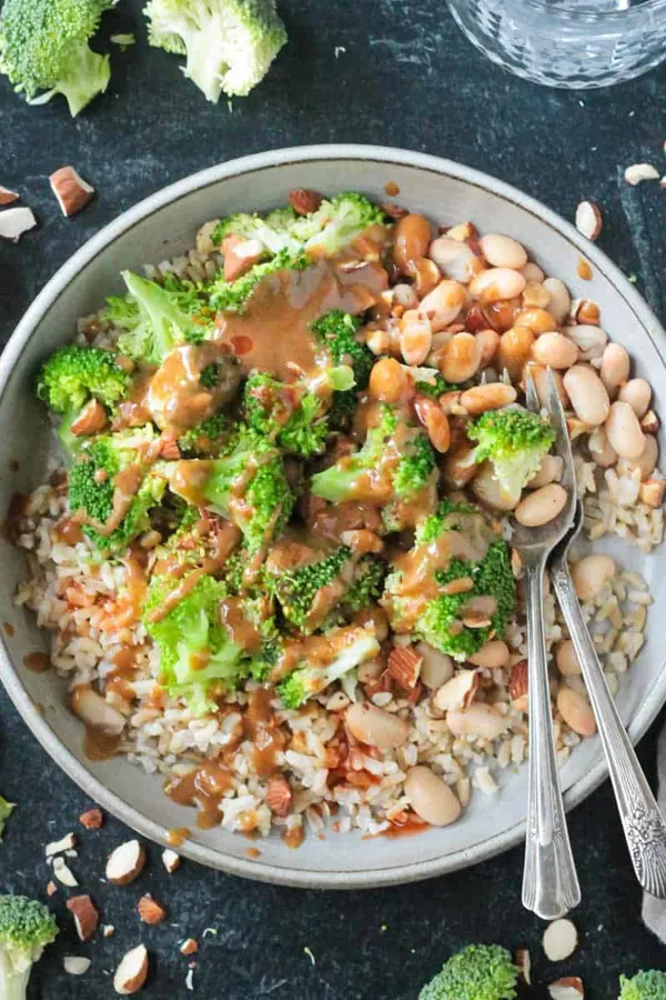 Nutty Brown Rice Broccoli Bowls