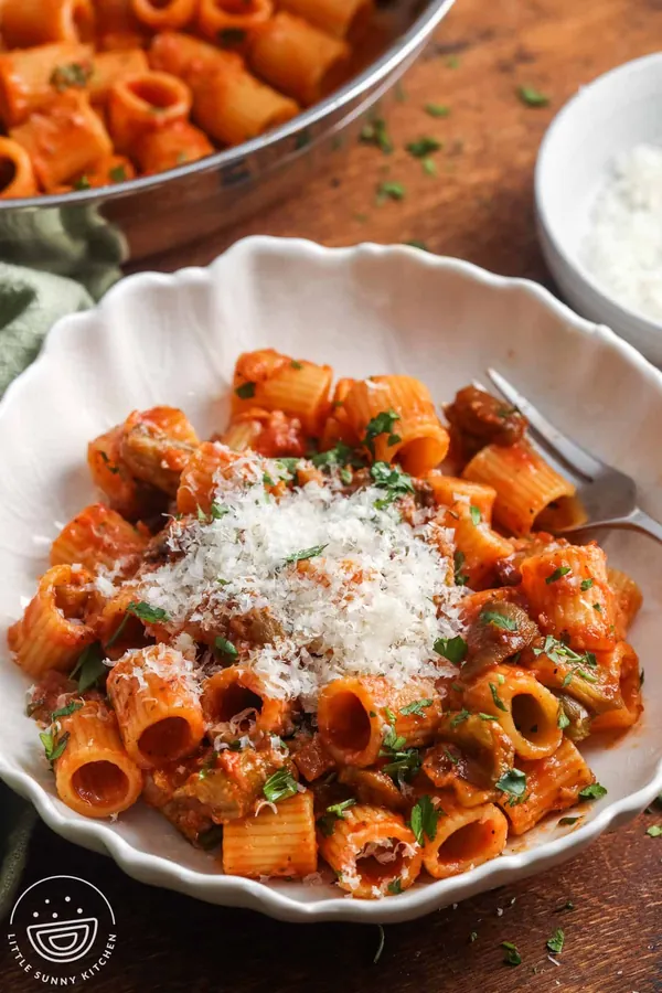 Pasta Alla Norma (Eggplant Pasta)