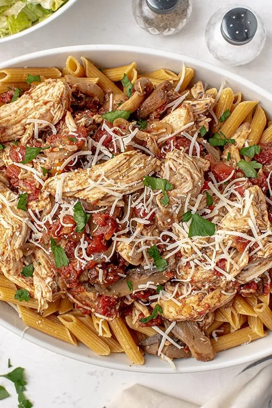 Slow Cooker Balsamic Chicken Pasta